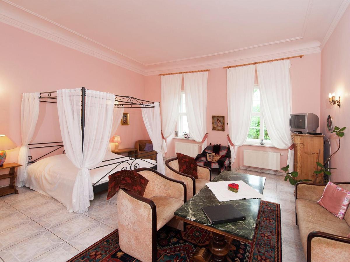 Vintage Apartment In Arzberg Triestewitz Esterno foto